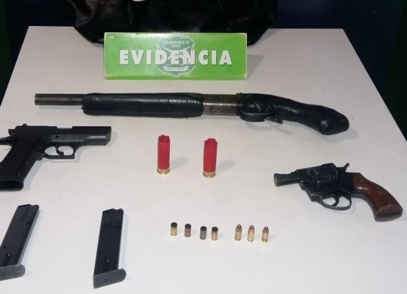 Rancagua: Carabineros arrestó a sujeto por porte ilegal de armas y drogas