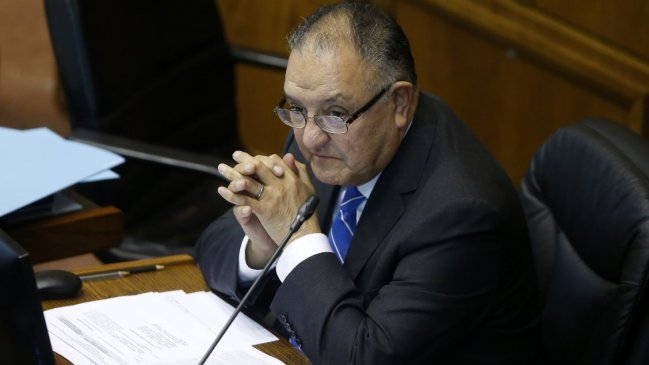 Huenchumilla por comisiones de Gobierno: Palabras de Chahuán nos han dado la razón