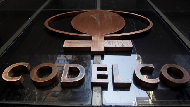 Contraloría advirtió irregularidades en planes de salida de Codelco