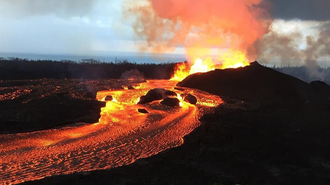 [Fotos] Erupción del volcán Kilauea provocó lluvia de piedras preciosas