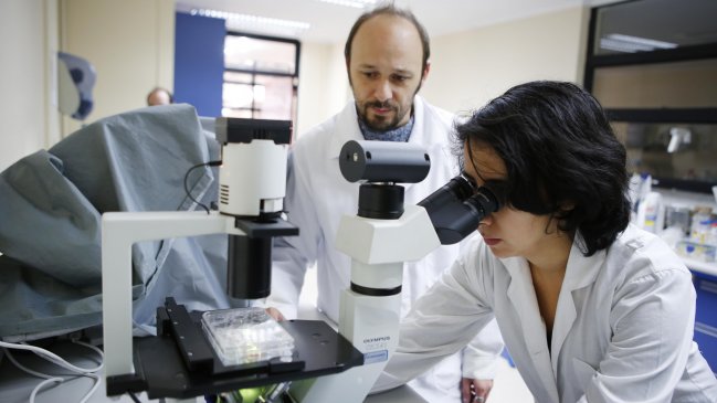 Región del Maule: Investigador trabaja en vacuna para combatir el cáncer