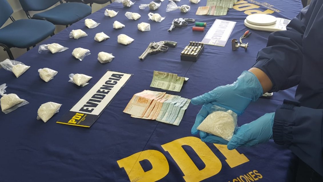 Talcahuano: Hombre minusválido y una mujer fueron detenidos con más de 12 mil dosis de drogas