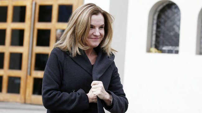 Ministra de Cultura pidió la renuncia a primo del senador Francisco Chahuán