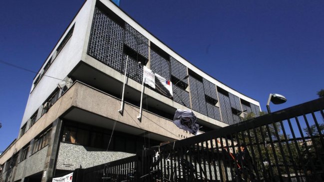 Alumnos volvieron a tomarse el Instituto Nacional