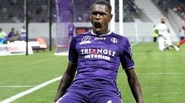 West Ham United contrató al defensor francés Issa Diop