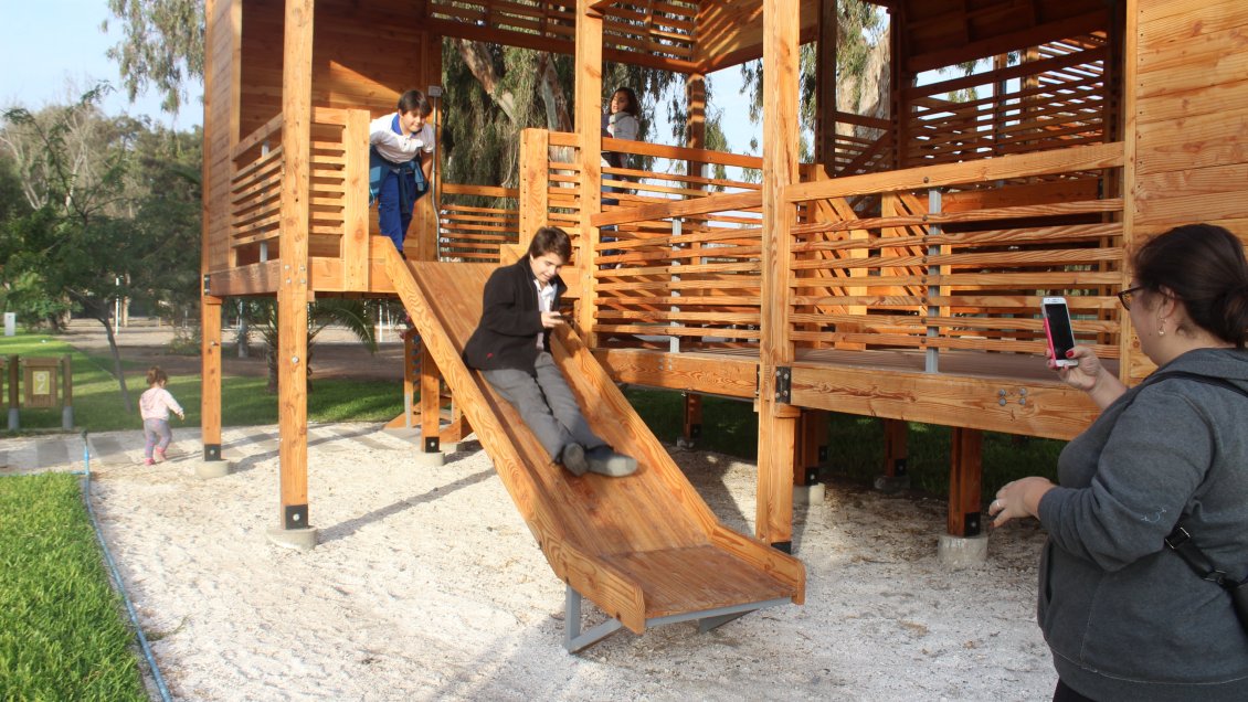 Ariqueños llegan en masa al recién reabierto Parque Centenario