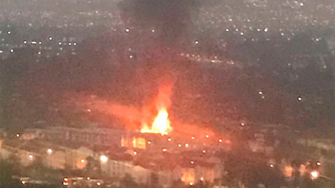 Incendio en Peñalolén consumió cuatro casas y dejó veintenar de personas damnificadas