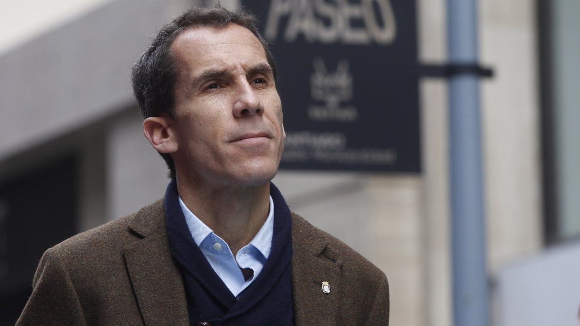 Liceo Amunátegui: Alessandri espera reubicar a alumnos en un solo establecimiento