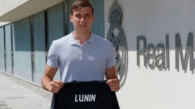 Real Madrid anunció fichaje de portero ucraniano de 19 años