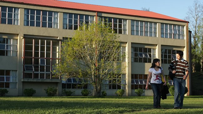 Rector de la UACh confirmó que algunas facultades tendrán clases hasta enero