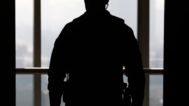 Prisión preventiva para gendarme que tenía a cargo a reos que torturaron a los dos ecuatorianos