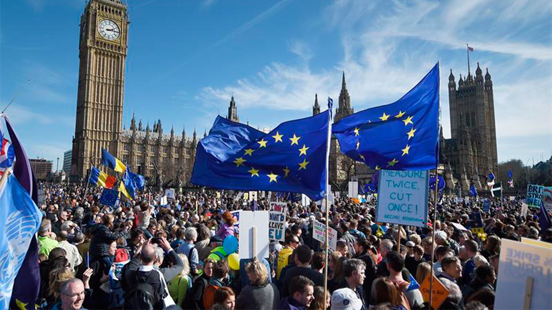 Miles de personas piden en Londres un segundo referéndum sobre el brexit