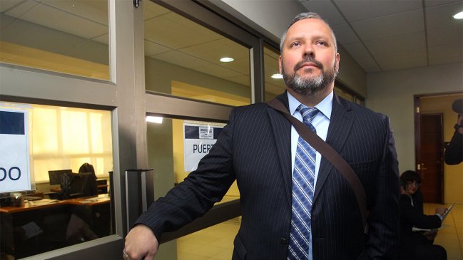 Dávalos se querelló contra subsecretario de Minería y diputados