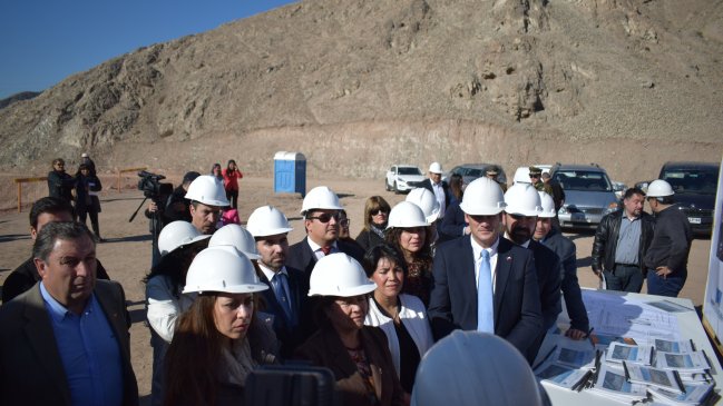 Ministro Ward reconoce demora en el nuevo terminal de buses de Copiapó