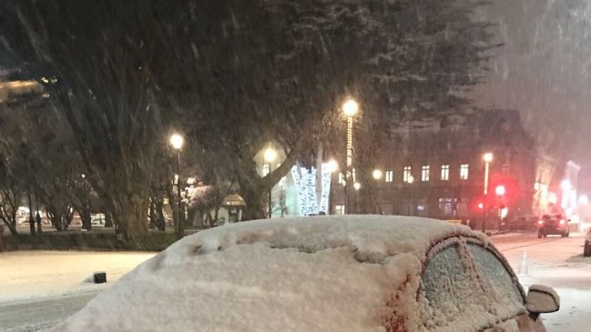 Nevazón en Punta Arenas genera diversos problemas en la ciudad