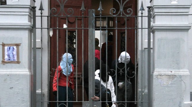 Centro de Estudiantes condenó incidentes en el Liceo de Aplicación