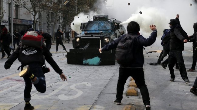 Karla Rubilar ideó modo de que autores de desmanes en marchas no reincidan