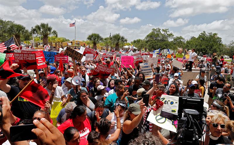 Detuvieron a 575 mujeres en manifestación contra políticas migratorias de Trump