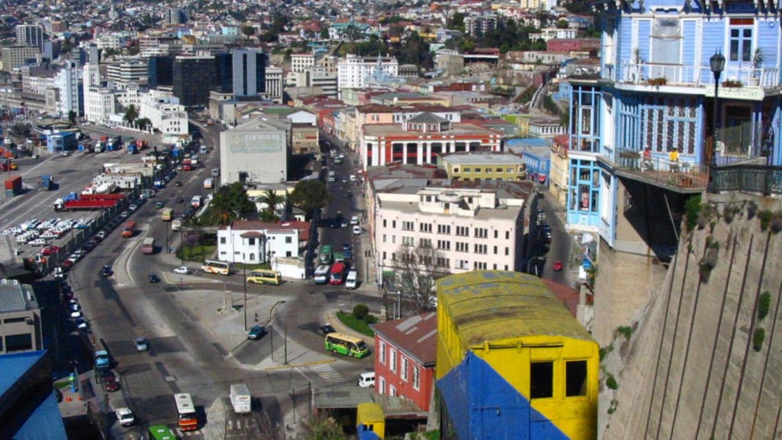 Valparaíso: Buscan que ascensores sean declarados 