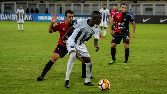 Colo Colo oficializó el arribo del joven delantero venezolano Danny Pérez