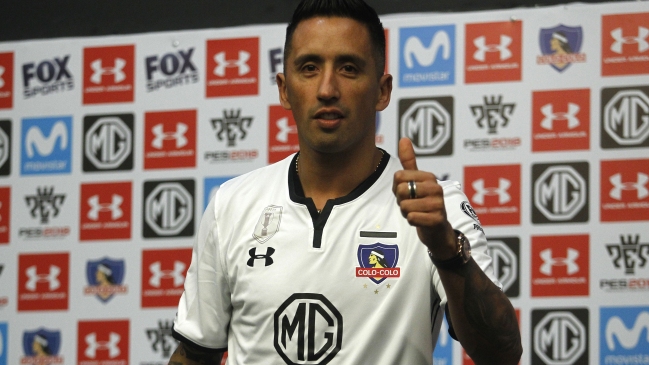 La presentación de Lucas Barrios en su retorno a Colo Colo