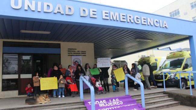 Madres activistas de Chillán exigen derecho libre de amantar