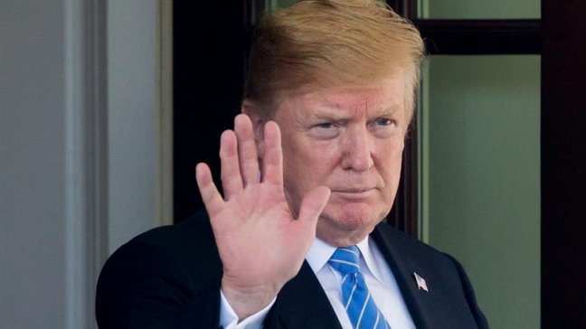 Abogado de Trump insinuó posible cooperación con investigación de trama rusa