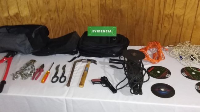 Tres detenidos tras intento de robo a casa de cambio en Valdivia