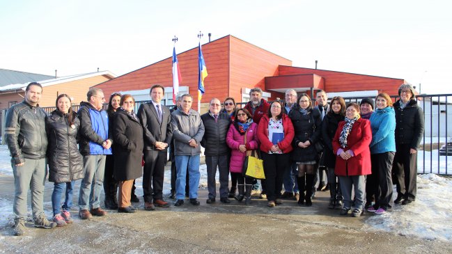 Punta Arenas: Se inicia instalación de luminarias en sector Claudio Bustos