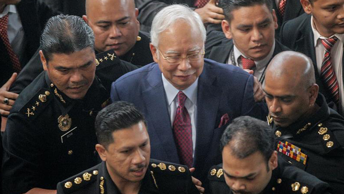 Ex primer ministro de Malasia fue acusado de abuso de poder en caso de corrupción