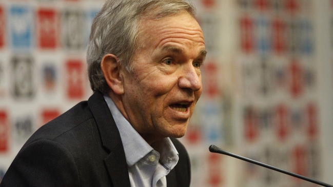 Gabriel Ruiz-Tagle: Ojalá que Aníbal Mosa recapacite y se integre a trabajar por el club