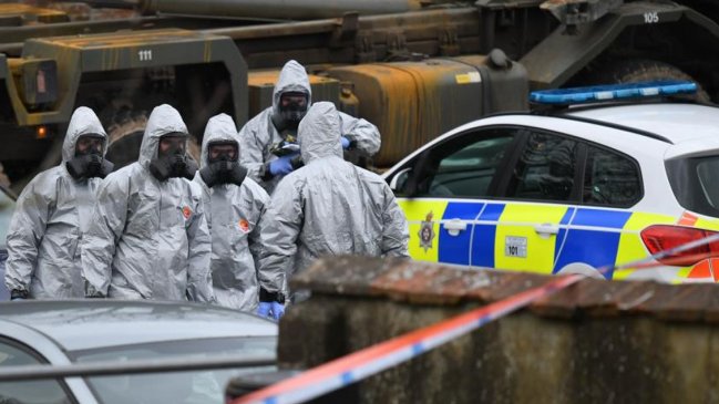 Reino Unido: Dos personas en estado grave por 