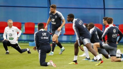 Francia entrenó este miércoles pensando en el crucial duelo por cuartos ante Uruguay
