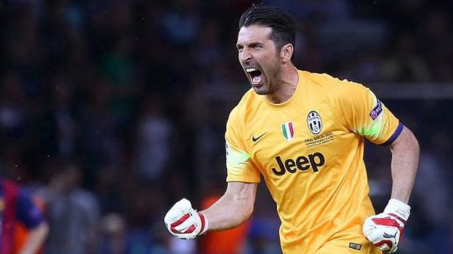 Gianluigi Buffon llegó a Francia para firmar su contrato con París Saint-Germain