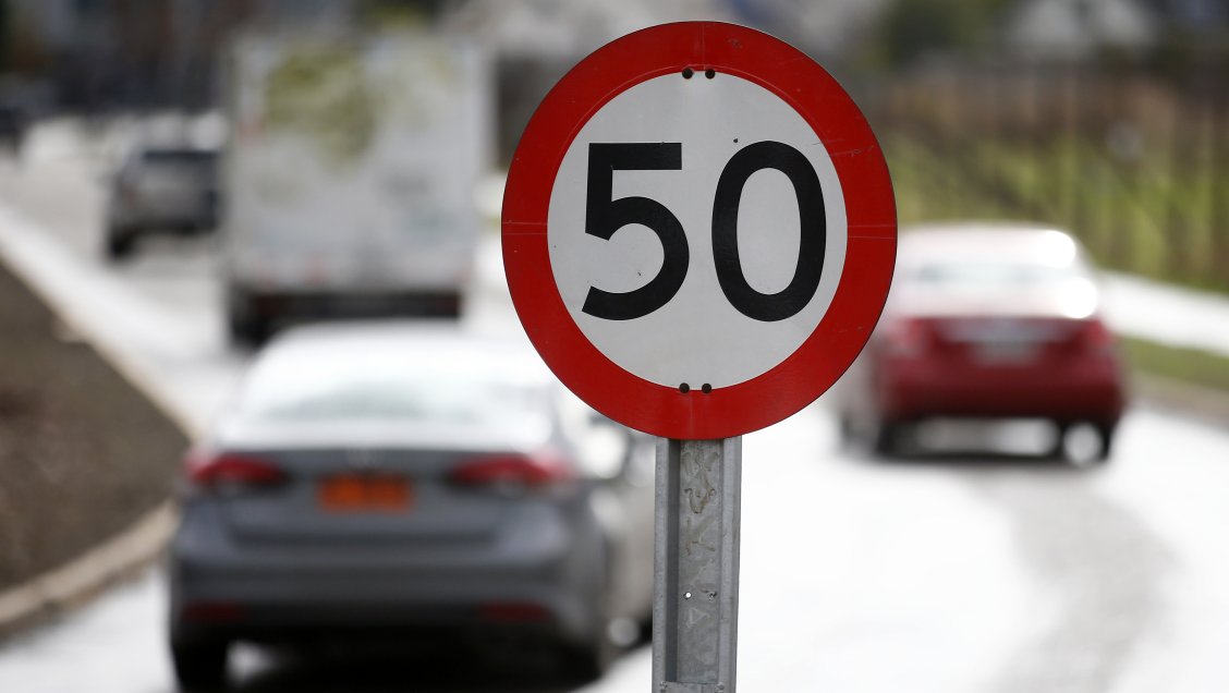 Conaset: El límite de velocidad de 50 km/h duplica la posibilidad de salvar vidas