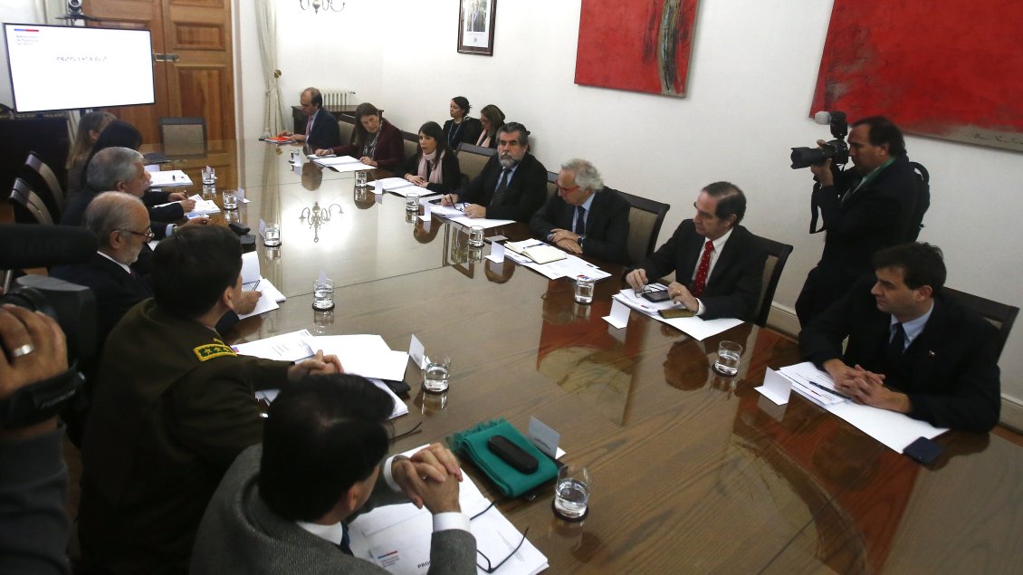 Plantean que la Agencia Nacional de Inteligencia pase a manos del Presidente