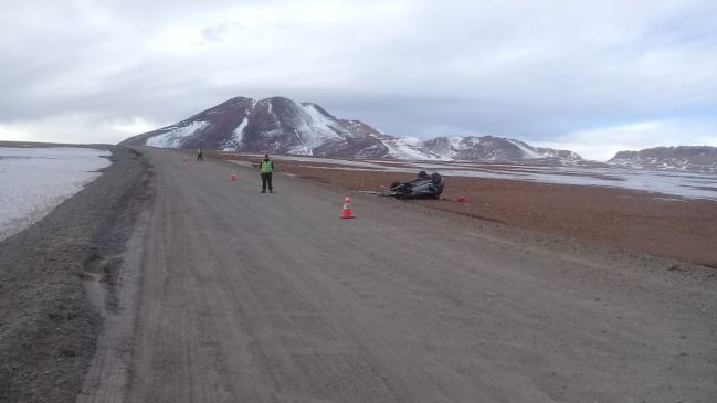 Una persona resultó fallecida tras volcar su vehículo en las cercanías de los Géiseres del Tatio