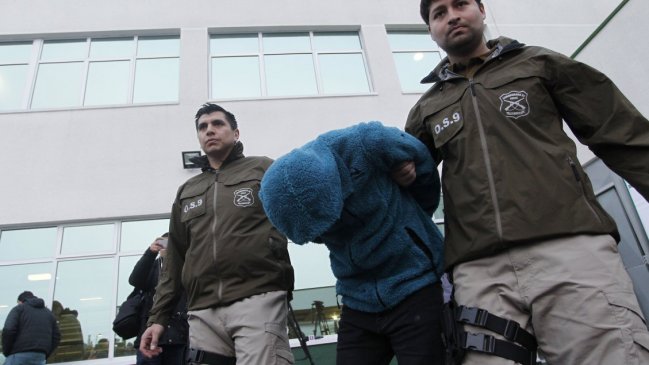 Dos menores de edad fueron detenidos tras protagonizar violento robo en Las Condes