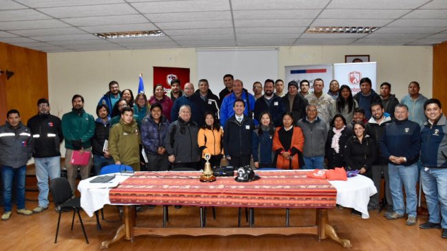 Se constituye la primera Brigada de Bomberos de la Provincia de Parinacota