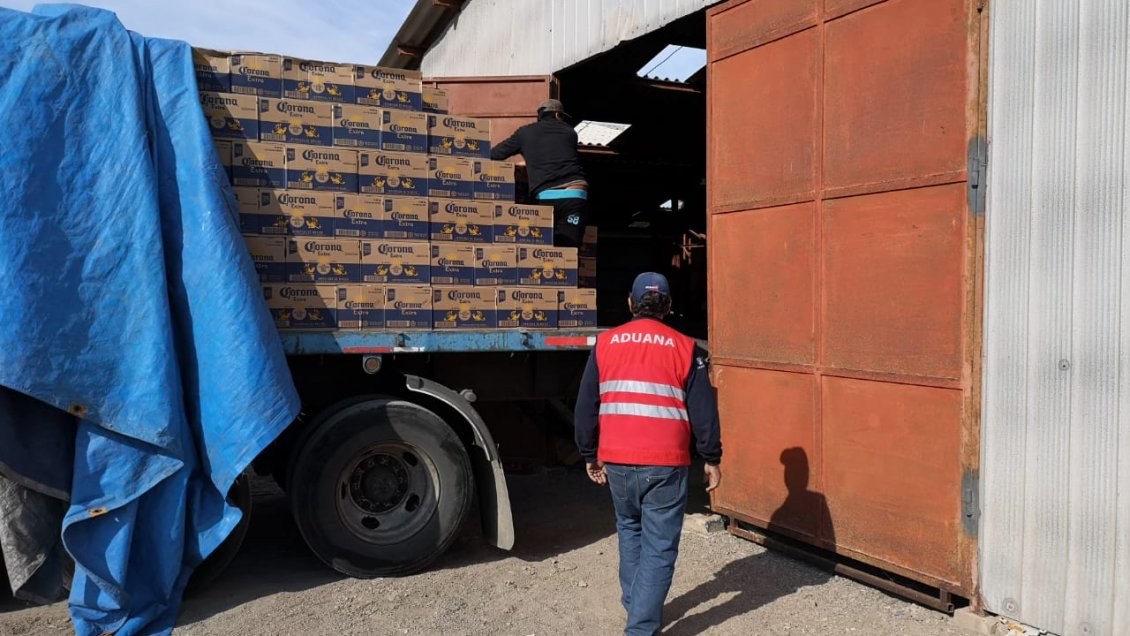 El Loa: Incautan 32.400 botellas de cerveza importada