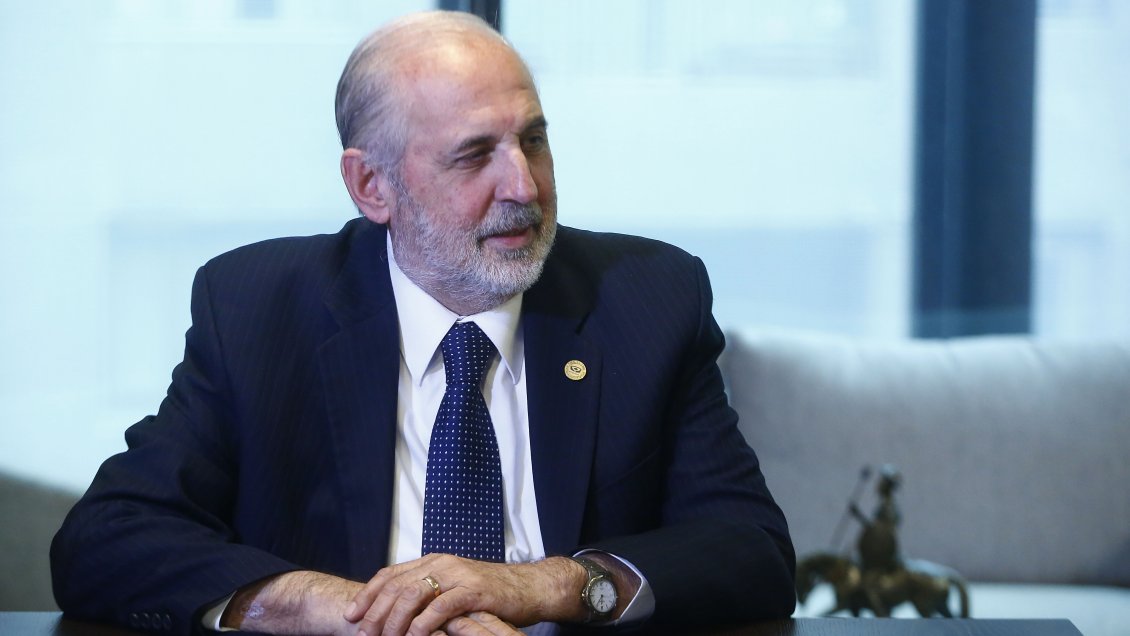 Diputados de oposición oficializarán petición para destituir a fiscal Abbott