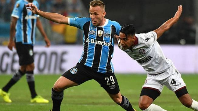 FC Barcelona anunció la incorporación del brasileño Arthur Melo