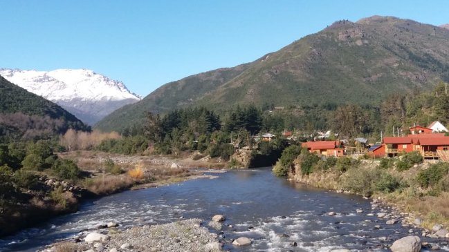 Vecinos de Los Queñes critican falta de información por actividad del volcán Planchón Peteroa