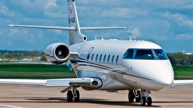 Misterio y polémica en Bolivia: Jet procedente de México fue abandonado en el aeropuerto