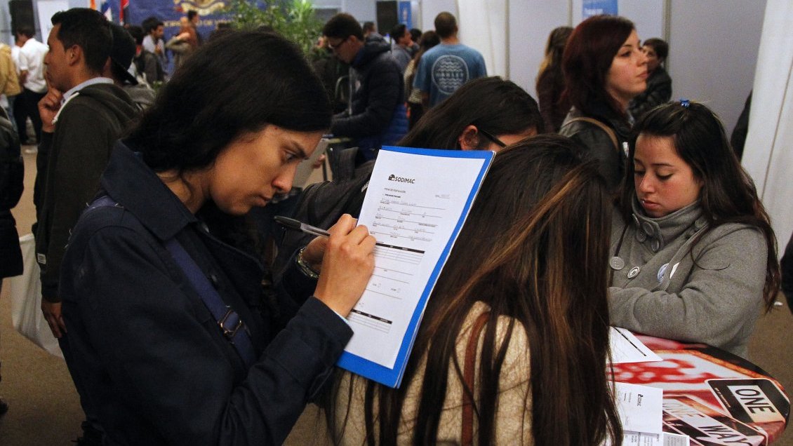 Feria de empleo en Providencia: 2.000 puestos de trabajo y cupos para personas con discapacidad
