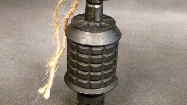 Mujer obligó a cerrar aeropuerto al llevar una granada real en su equipaje