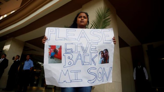 Gobierno de EEUU no cumplió plazo y solamente reunió a 34 niños con sus padres