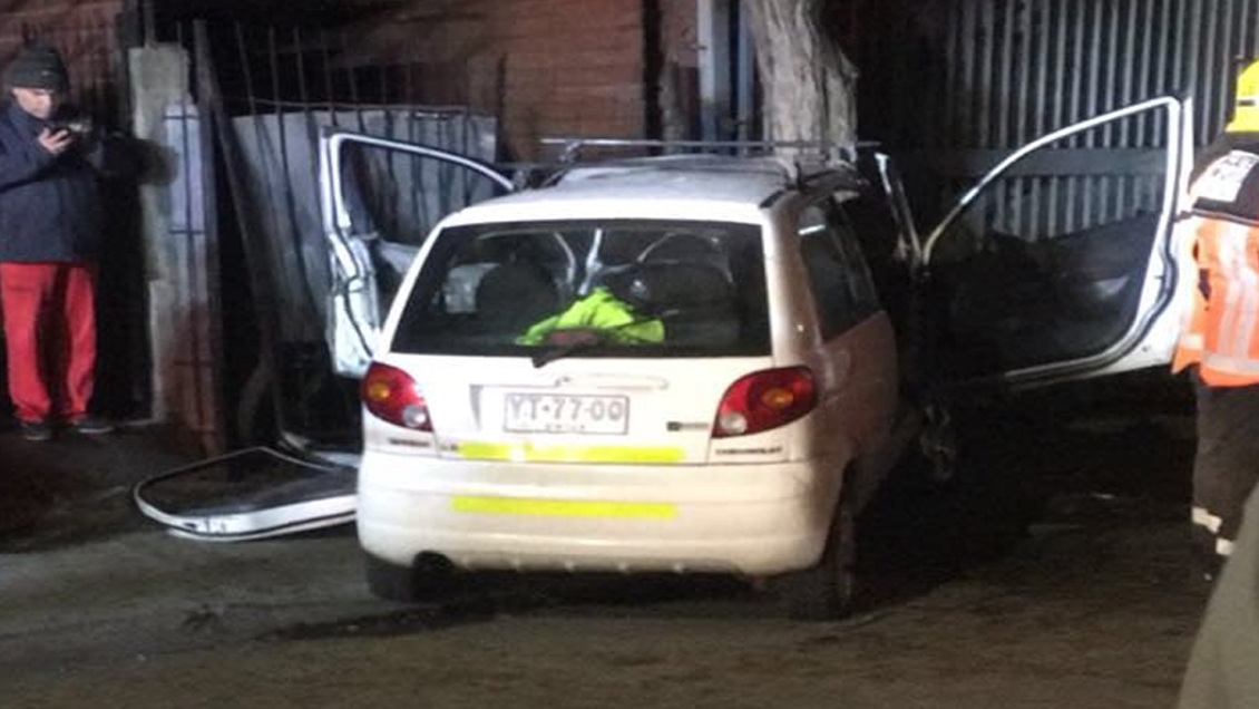 Cinco detenidos tras persecución policial que terminó en Estación Central