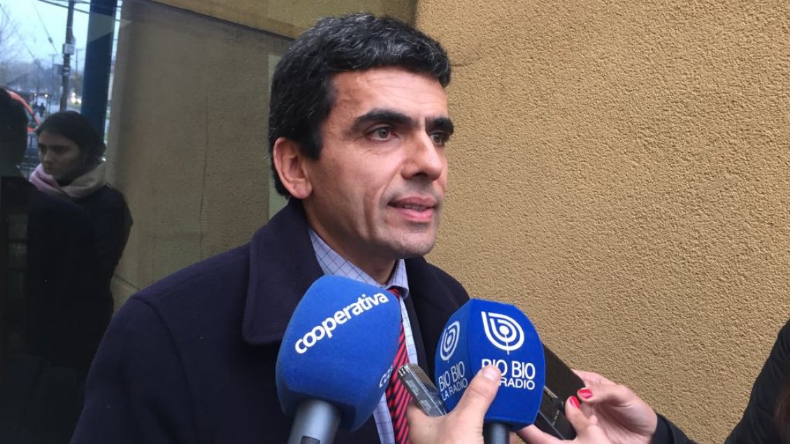 Valdivia: Carlos Gajardo pide diligencias en caso que enfrenta a dueños de malls