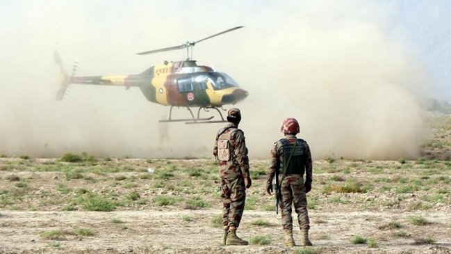 Pakistán: Suben a 128 los muertos por atentado en acto electoral